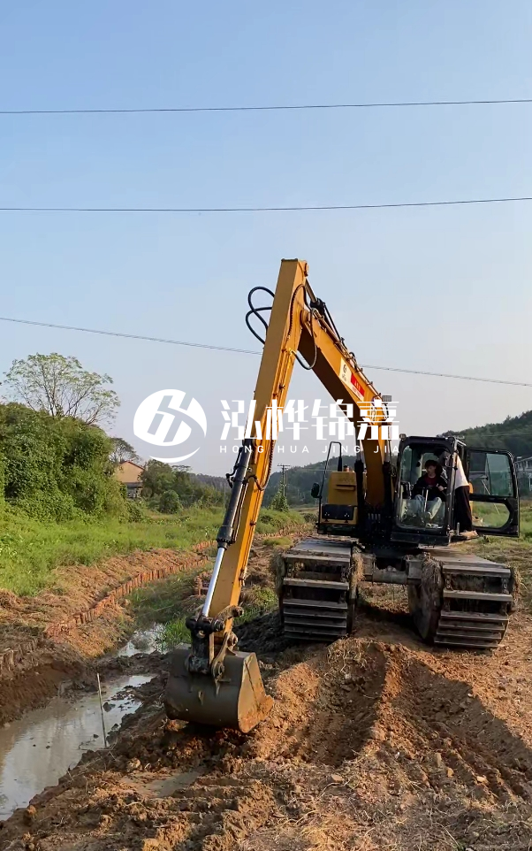 棗莊河道清淤專(zhuān)業(yè)施工-水挖機(jī)清淤能清理多深的淤泥？