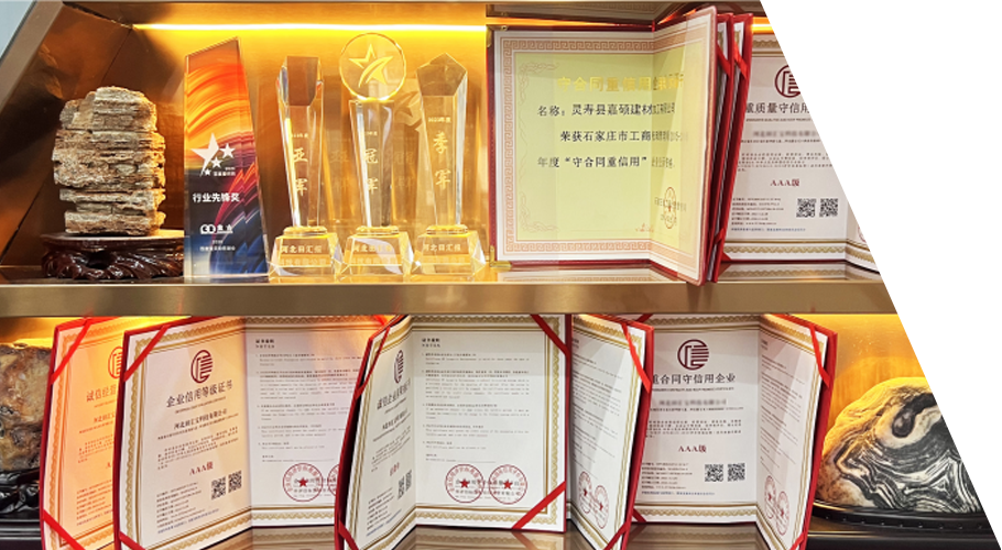 把公司做小，把產(chǎn)品做精 <br>把市場(chǎng)做大，把服務(wù)做好